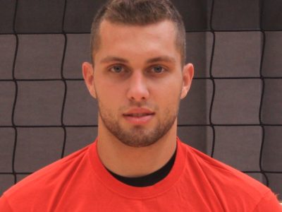 Nejc Marovt (1998), podajalec