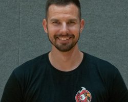 2 Gregor MIHELČIČ (1998), podajalec